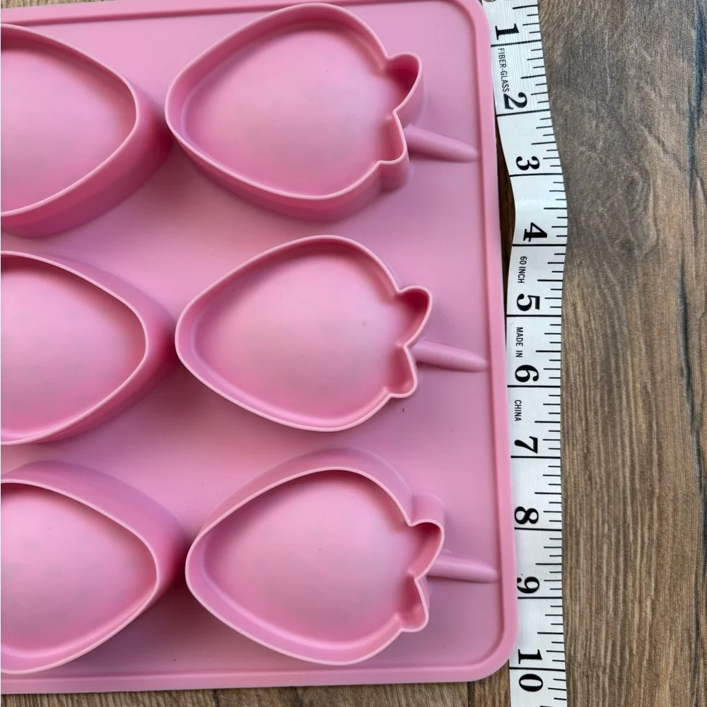 NEW Williams Sonoma Strawberry Shaped Pink Silicone Ice Mold Candy Mold